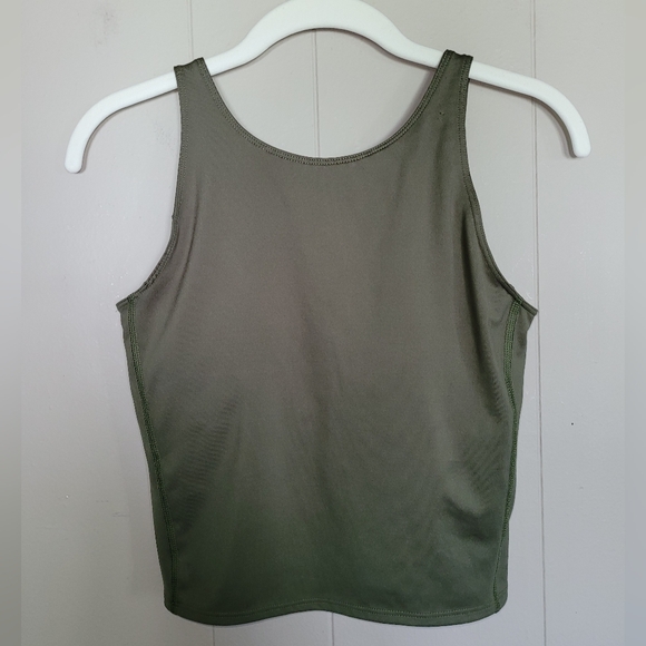 EUC Adidas women's crop tank - Picture 2 of 5